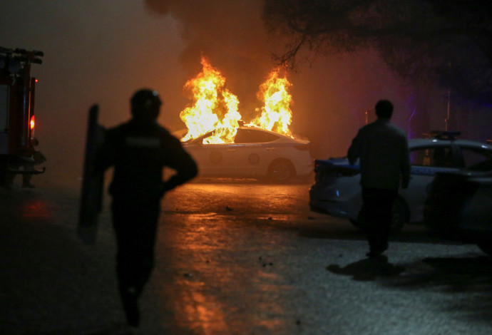 מהומות בקזחסטן (צילום:  EUTERS/Pavel Mikheyev)