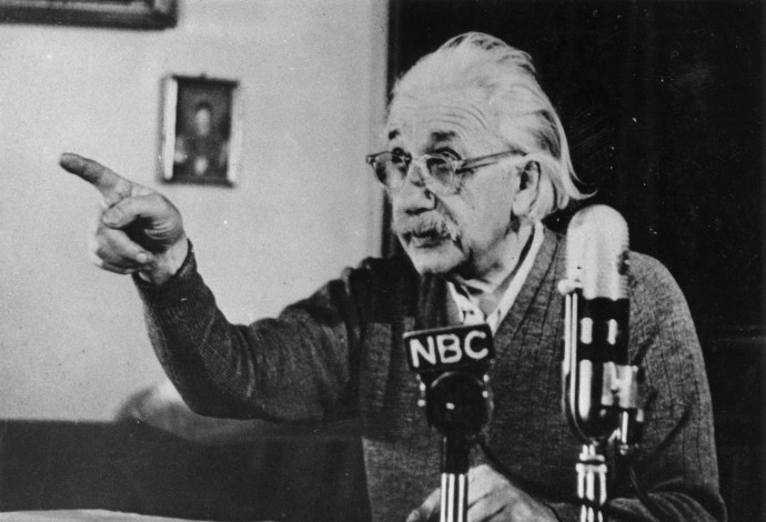 אלברט איינשטיין  (צילום:  KeystoneGettyImages)