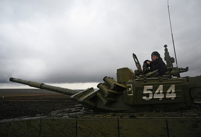תרגיל של צבא רוסיה סמוך לגבול עם אוקראינה (צילום:  REUTERS/Sergey Pivovarov)