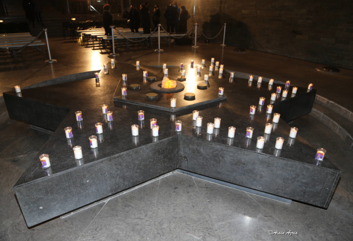 טקס לציון 80 השנים מאז ועידת ואנזה, במוזיאון השואה בפריז (צילום:  אלן עזריה)