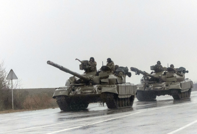 טנקים באוקראינה (צילום:  רויטרס)