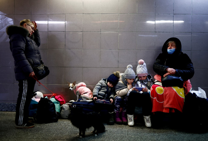 פליטים מאוקראינה (צילום:  רויטרס)