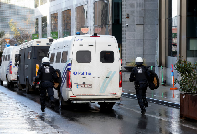 משטרת בלגיה (צילום:  REUTERS/Yves Herman)