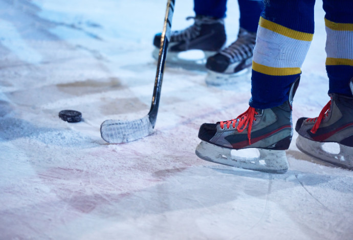 שחקני הוקי קרח שברו שיא גינס (צילום:  אינג'אימג')