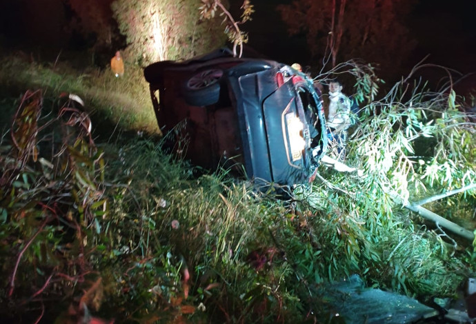 זירת התאונה בעמק הירדן (צילום:  תיעוד מבצעי מד"א)