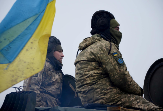 חיילים אוקראינים (צילום:  Press Service of the 92nd Separate Mechanized Brigade/Handout via REUTERS )