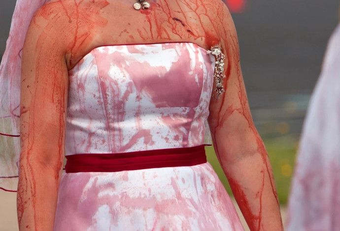 החמות הרסה לכלה את שמלתה, אילוסטרציה (צילום:  ingimage ASAP)