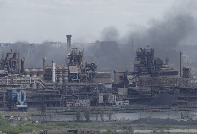מפעל הפלדה במריופול, בו לכודים אזרחים וחיילים (צילום:  STRINGERAFP via Getty Images)