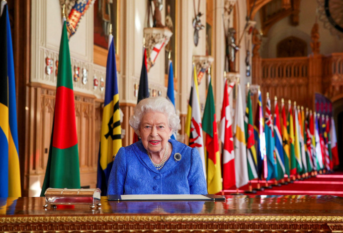 המלכה אליזבת (צילום:  Steve Parsons/Pool via REUTERS)