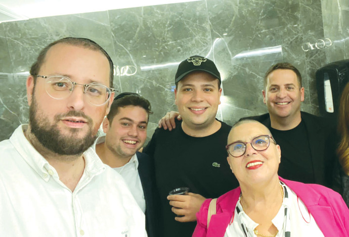 חני בליוויס, נבו כץ, טופז לוק, ישראל כהן ובנצי רוטנברג (צילום:  צילום פרטי)
