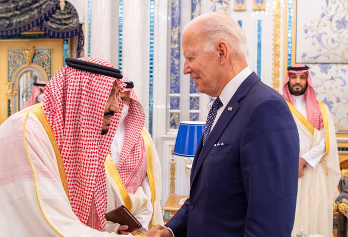 נשיא ארצות הברית ג'ו ביידן ומלך סעודיה סלמאן בן עבדולעזיז  (צילום:  רויטרס)