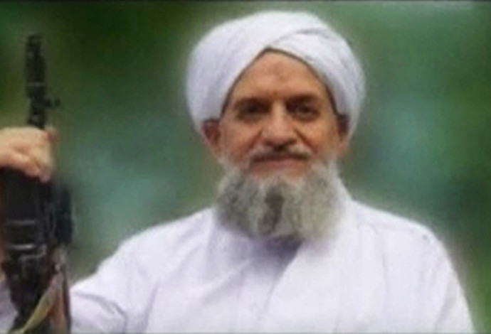 מנהיג אל-קאעידה איימן אל-זוואהרי (צילום:  רויטרס)