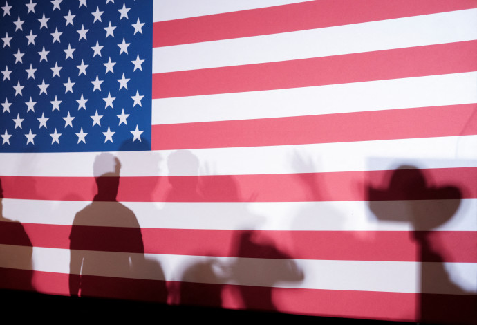 דגל ארצות הברית (צילום:  REUTERS/Eli Imadali )