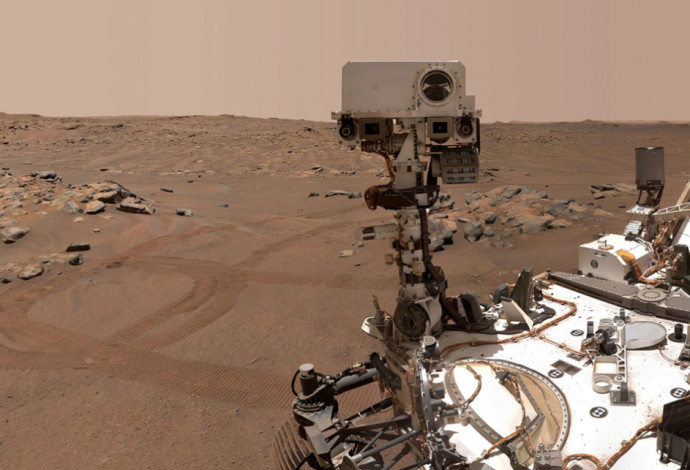 סלעים מכוכב הלכת מאדים הציגו נתונים מסקרנים לגבי חיים בחלל (צילום:  רויטרס)
