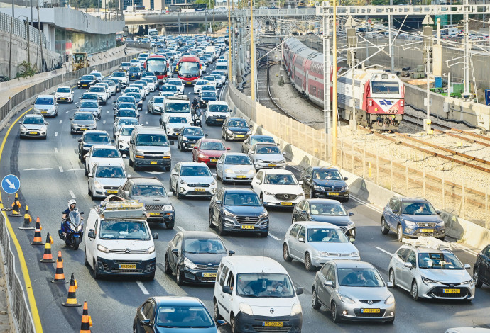 נתיבי איילון (צילום: אבשלום ששוני)