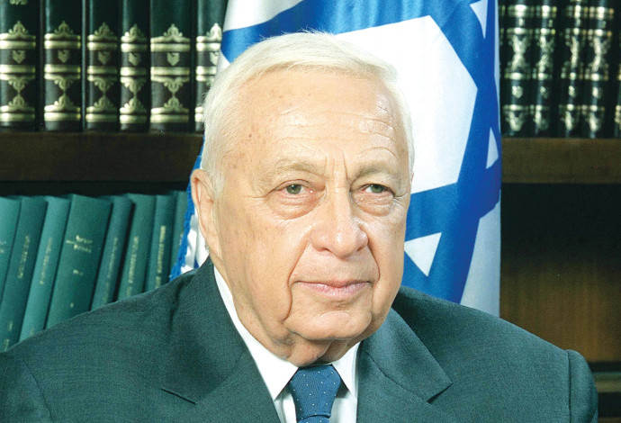אריאל שרון כשהיה ראש ממשלה  (צילום:  יעקב סער, לע"מ)