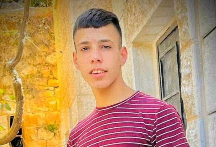 הנער הפלסטיני שנהרג מאש צה"ל לפי דיווחים פלסטינים (צילום:  רשתות ערביות)