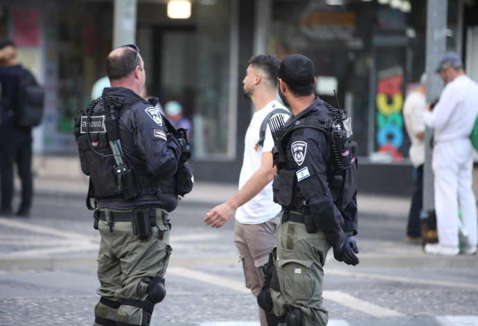 שוטרים בירושלים בצל המתיחות הביטחונית (צילום:  דוברות המשטרה)
