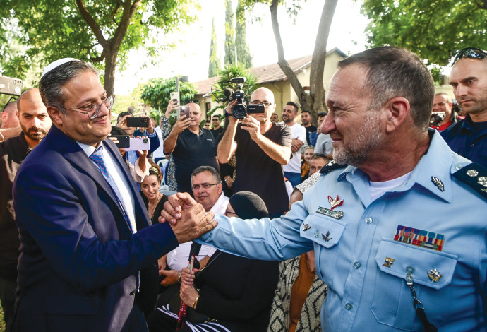 קובי שבתאי ואיתמר בן גביר (צילום:  אבשלום ששוני)