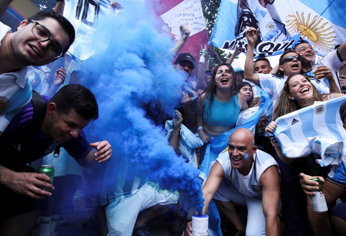 אוהדי נבחרת ארגנטינה (צילום:  REUTERS/Carla Carniel)
