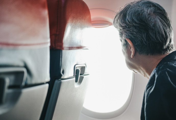 חמישה דברים שלא כדאי לכם לעשות במטוס (צילום:  אינג'אימג')