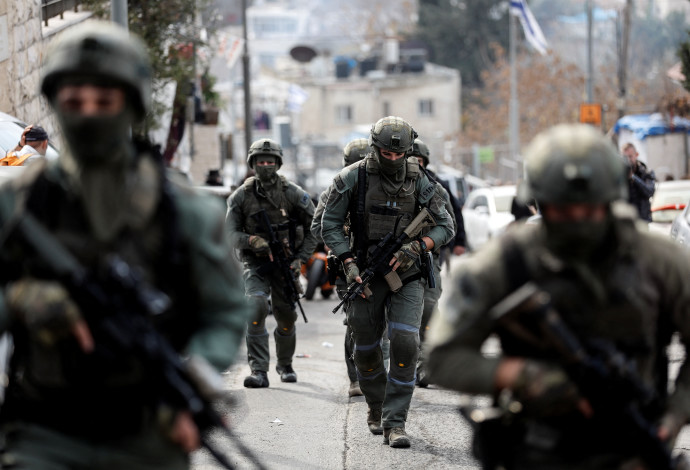 לאחר צמד הפיגועים בבירה: כוחות מיוחדים בפעילות במזרח ירושלים  (צילום:  REUTERS/Ammar Awad)