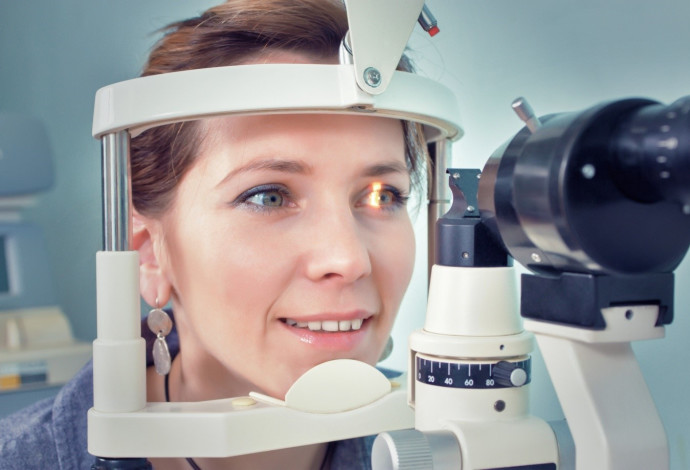 הסרת משקפיים בלייזר: טכנולוגיה מתקדמת לתיקון הראייה (צילום:  RF123)