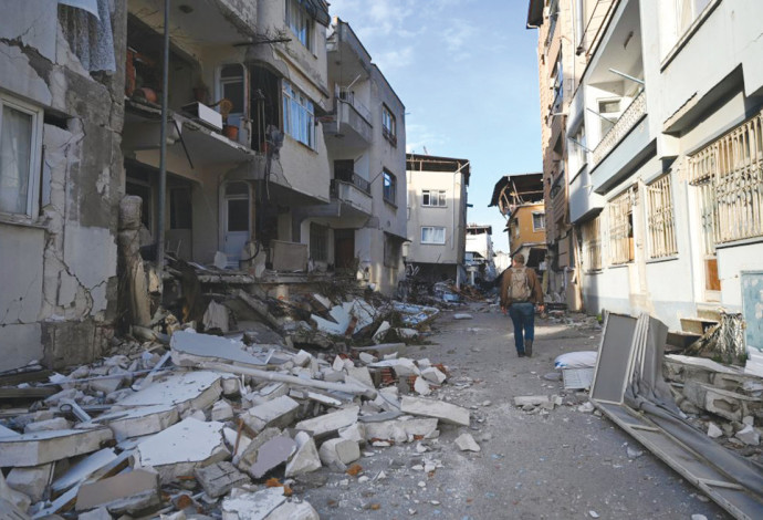 רעידת אדמה (צילום:  OZAN KOSE/AFP via Getty Images)