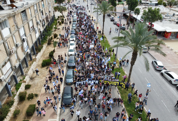 ההפגנות בבאר שבע (צילום:  נדב סניפליסקי)