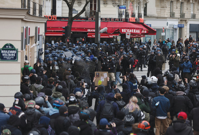המחאות האלימות בצרפת (צילום:  רויטרס)