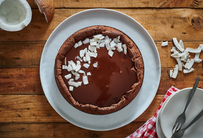 מאסטר שף. עוגת שוקולד וקוקוס נימוחה לפסח (צילום:  נמרוד סנדרס)