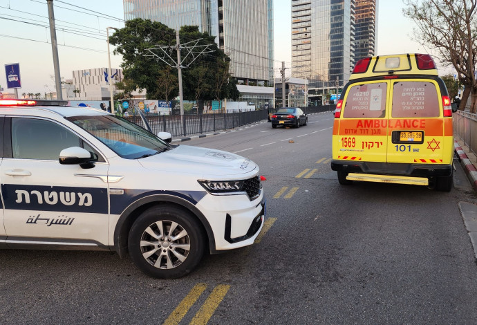 ניידות משטרה ומד"א. צילום: תיעוד מבצעי מד"א