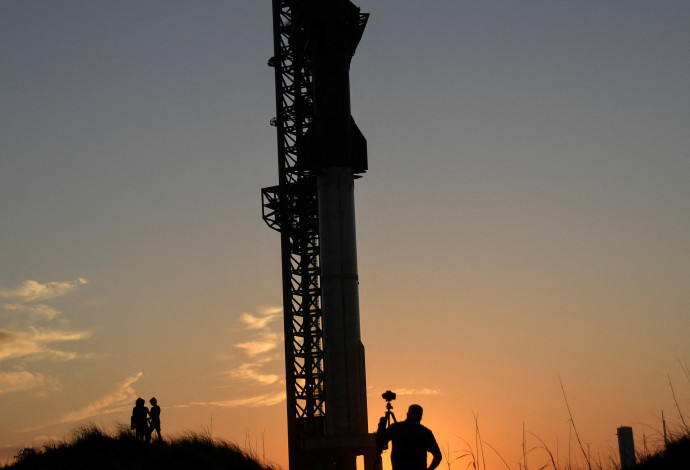 הסטארשיפ מתחנת השיגור בבוקה צ'יקה (צילום:  REUTERS/Gene Blevins )
