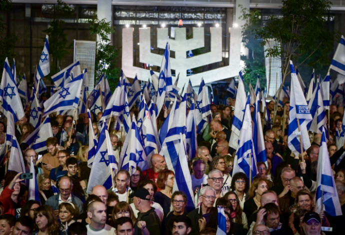 יום העצמאות בתל אביב (צילום:   אריק מרמור, פלאש 90)