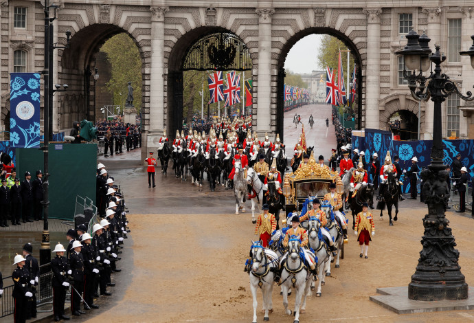 טקס ההכתרה של המלך צ'ארלס השלישי בבריטניה (צילום:  REUTERS/Piroschka van de Wouw/Pool)