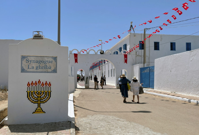 בית הכנסת אלגריבה  (צילום:  REUTERS/JIHED ABIDELLAOUI)