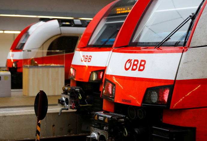 רכבות OEBB באוסטריה (צילום:   REUTERS/Leonhard Foeger)