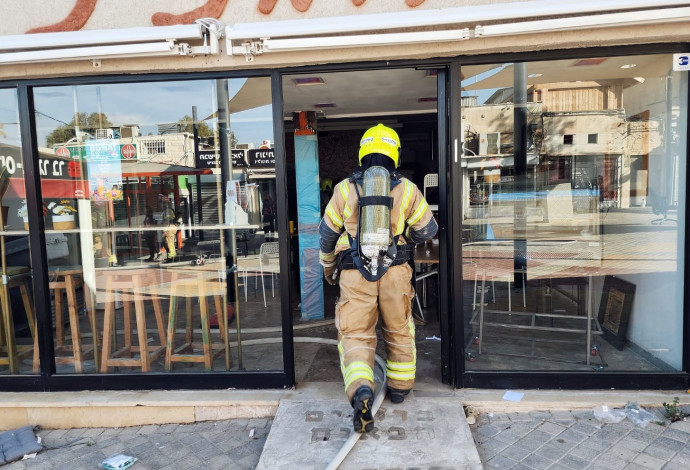 דליפת גז בפירצרייה בבאר שבע (צילום:  מתנאל בושרי, דוברות כב"ה דרום)