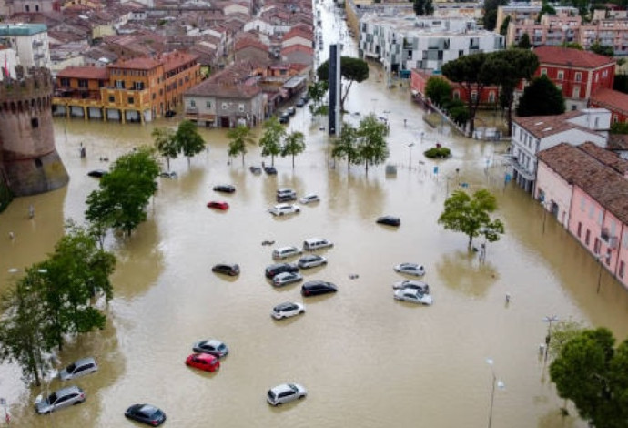 שיטפונות במחוז אמיליה-רומאניה שבצפון איטליה (צילום:  REUTERS)
