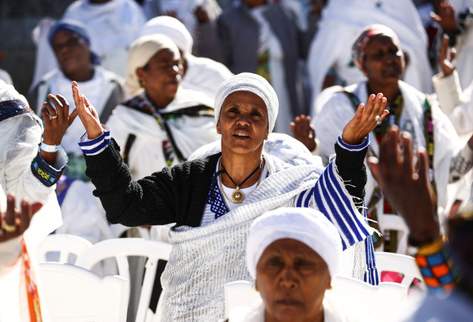 יום הזיכרון ליהודי אתיופיה שנספו בדרכם לישראל (צילום:  REUTERS/Ronen Zvulun)