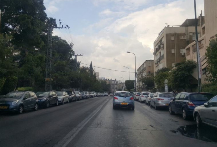 גבעתיים. הרכב הפרטי נשאר בבית (צילום:  יואל מילר)