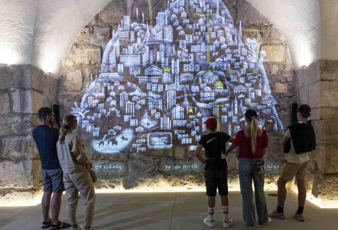 מוזיאון מגדל דוד המחודש (צילום:  עודד אנטמן)