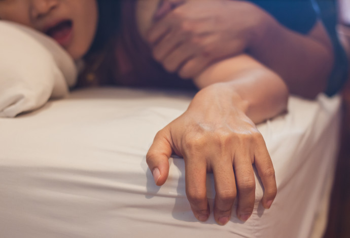 מה התנוחות והאקטים שהכי מפחידים אותנו בסקס? (צילום:  אינגאימג')