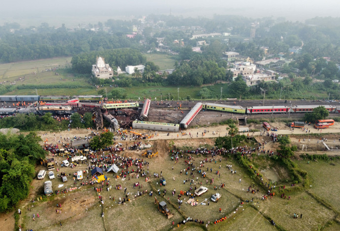 תאונת הרכבות בהודו (צילום:  REUTERS)