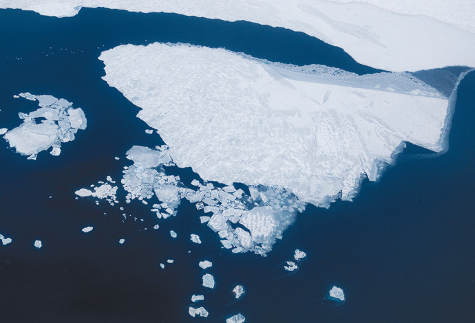 קרח באוקיינוס הארקטי  (צילום:  רויטרס)
