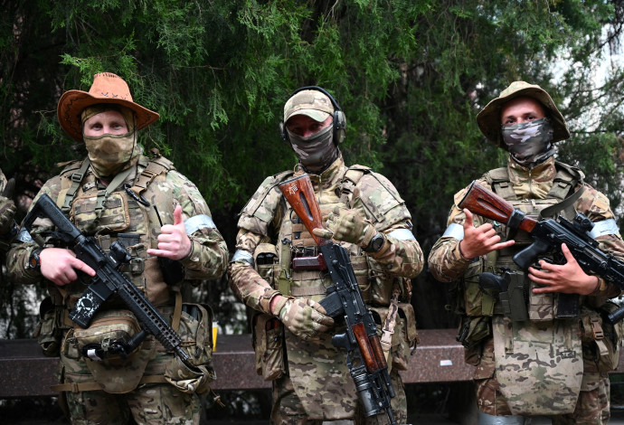 חיילי כוח ואגנר ברוסטוב  (צילום:  REUTERS/Stringer)