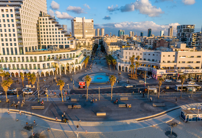 בנייני מגורים בתל אביב