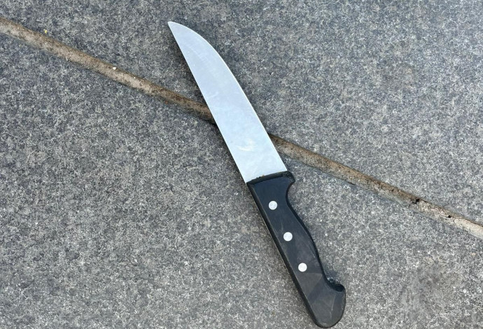 סכין (ארכיון, דוברות המשטרה)