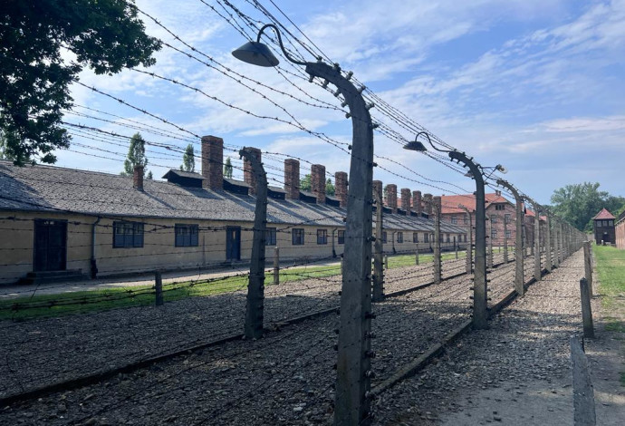 הכניסה למחנה אושוויץ (צילום:  רחלי קירמה)