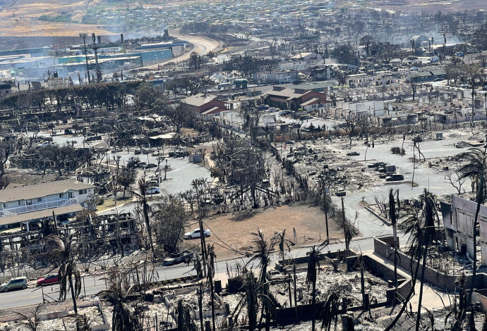 הנזק העצום שנחשף לאחר השריפה באי מאווי (צילום:  Handout via REUTERS)